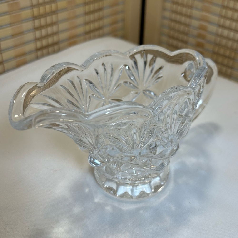 Creamer / Gravy Boat from the Dublin Collection - 24% Lead Crystal